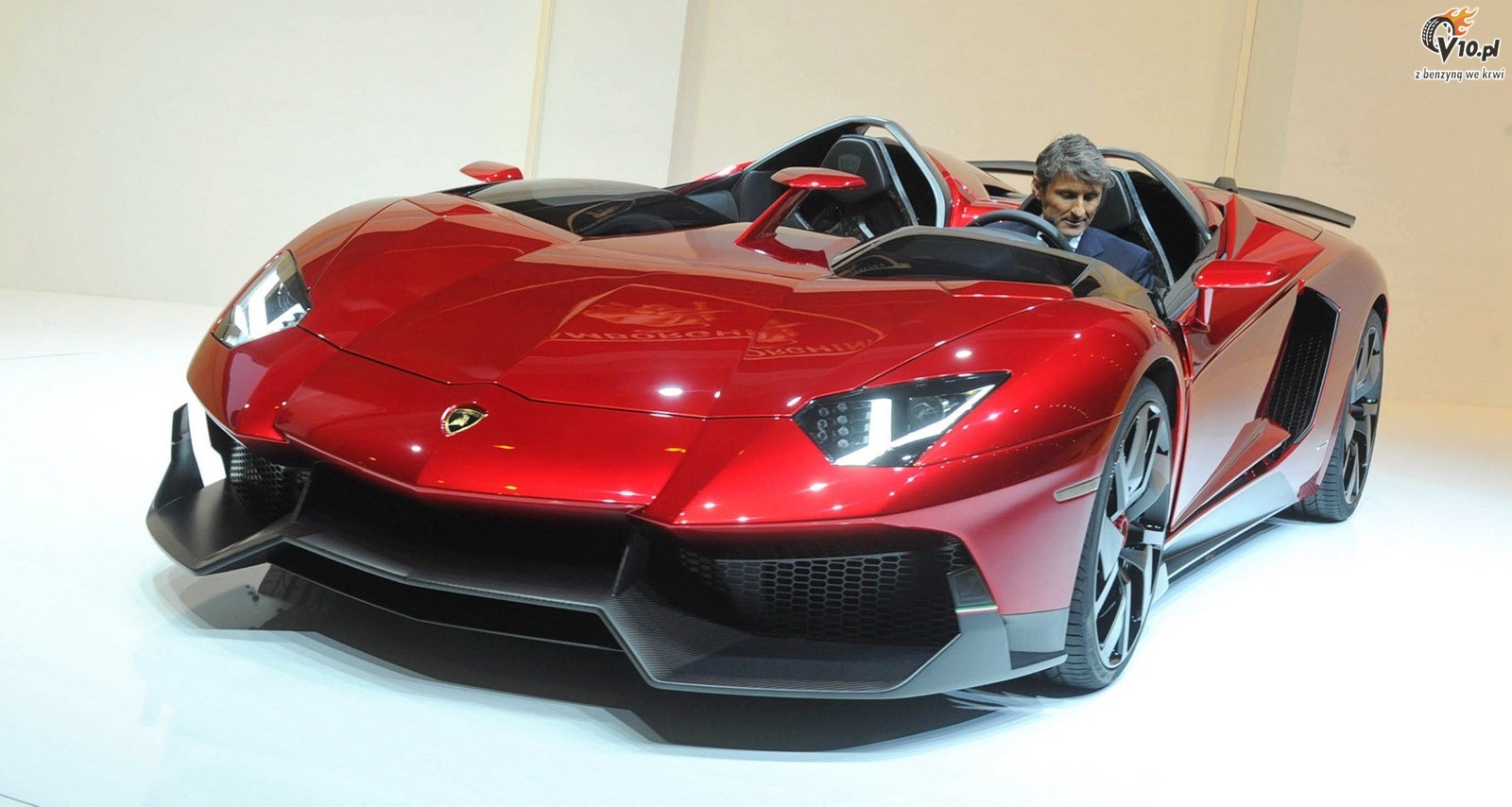 Lamborghini Aventador J