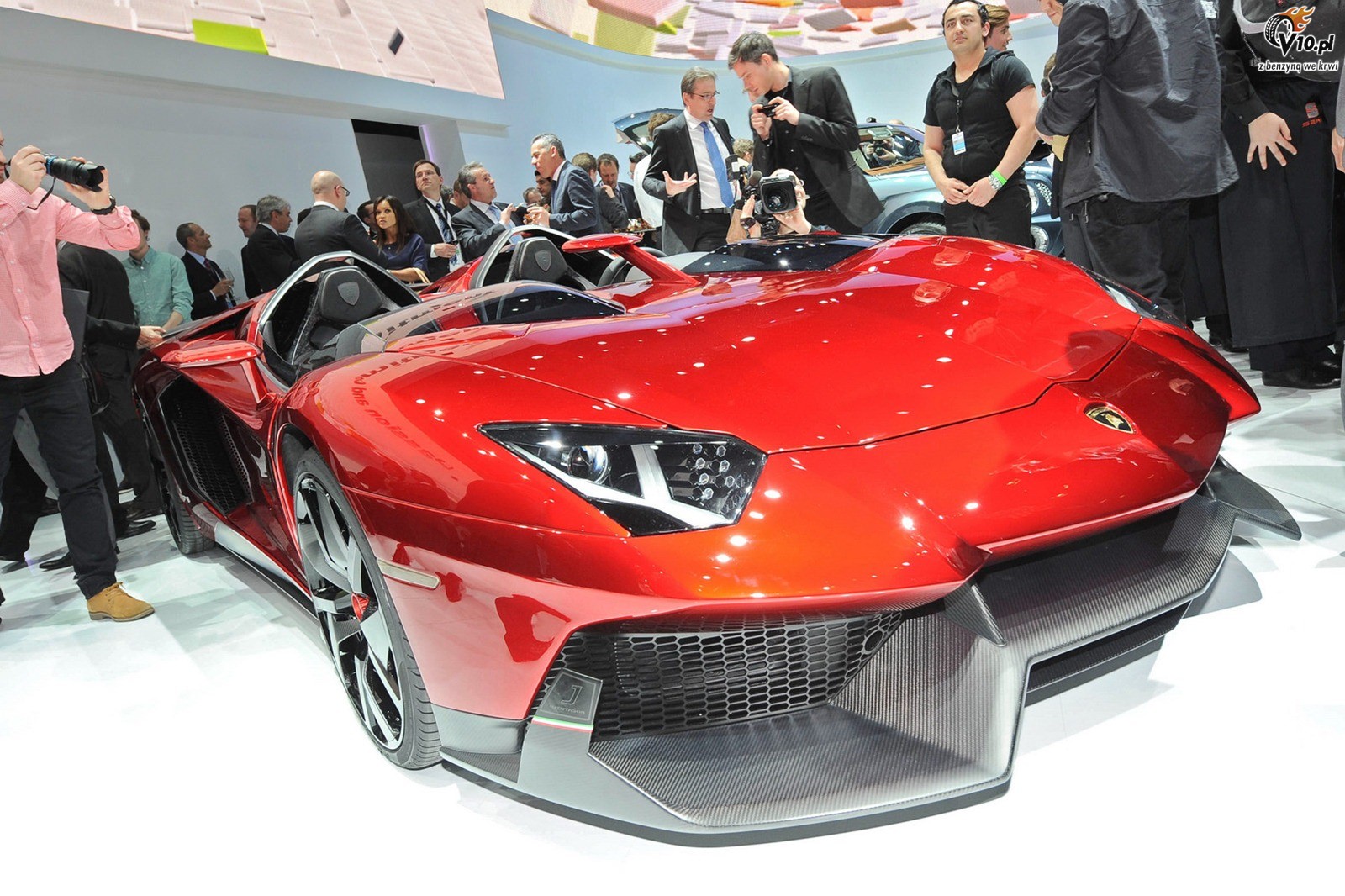 Lamborghini Aventador J