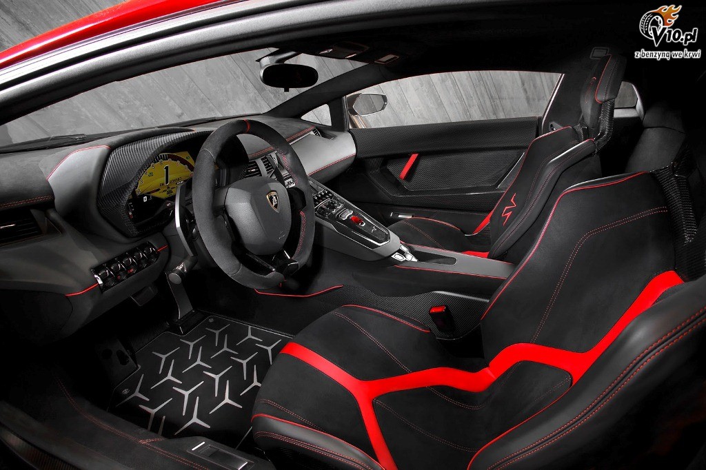 Lamborghini Aventador SV