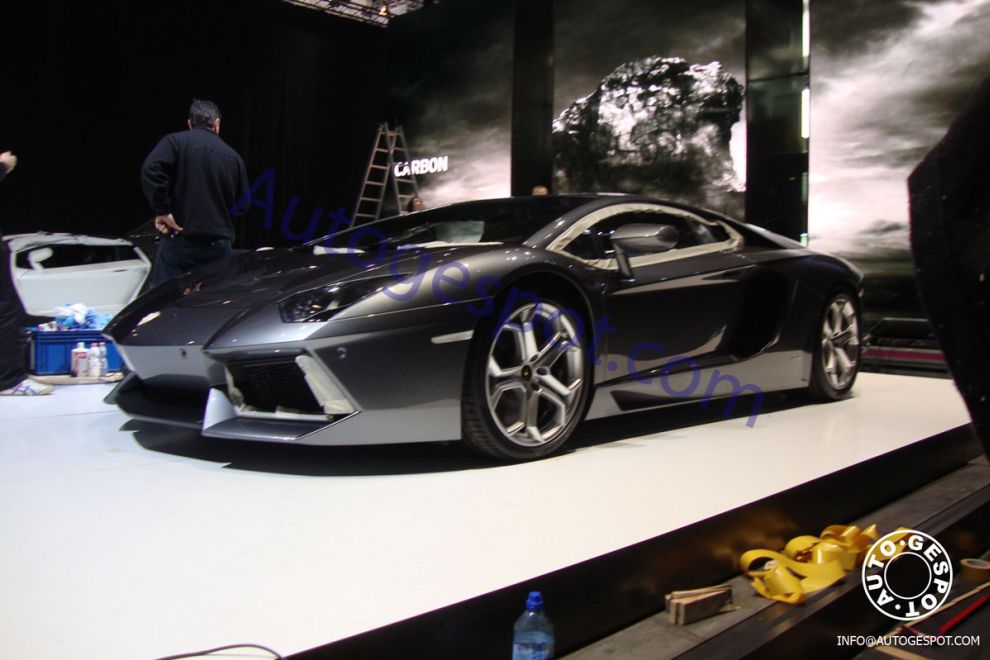 Lamborghini Aventador LP700-4