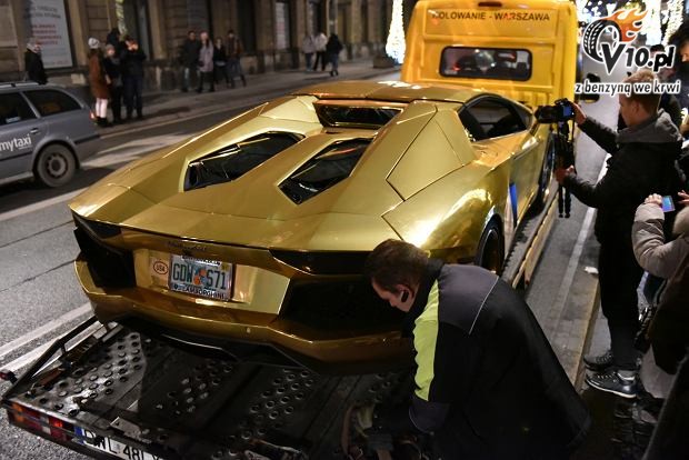 Lamborghini Aventador