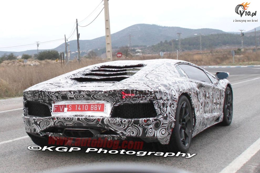 Lamborghini Aventador LP700-4 - zdjcia szpiegowskie
