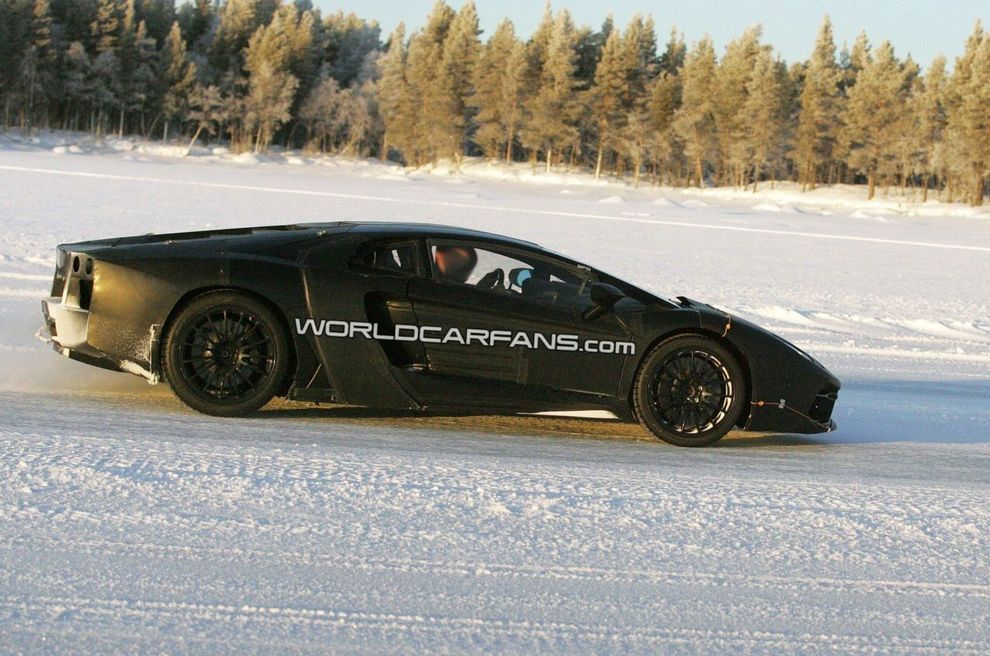Lamborghini Jota - zdjcie szpiegowskie