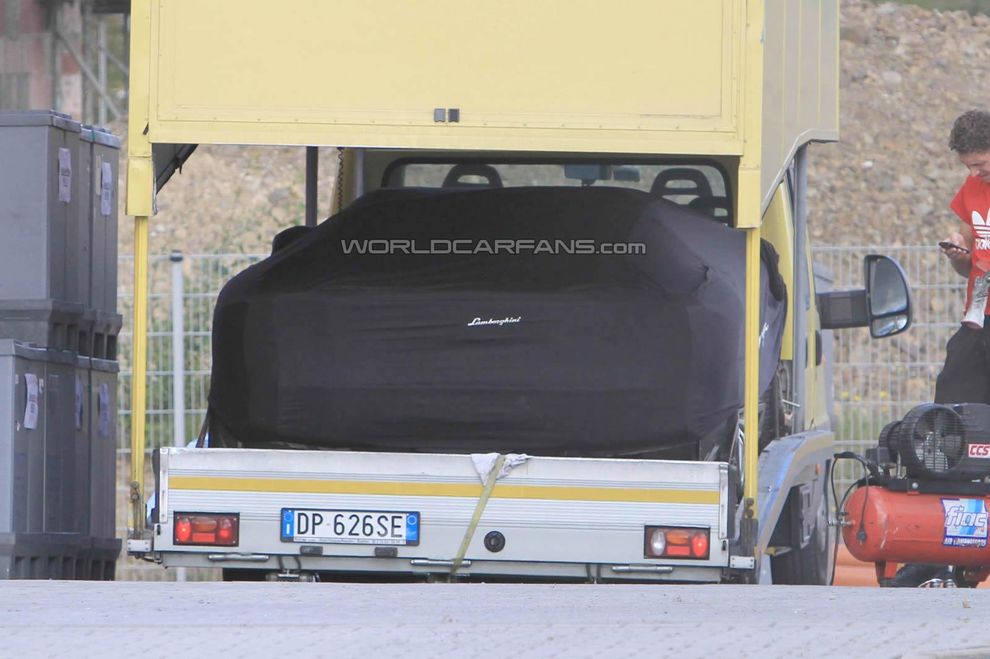 Nowe Lamborghini Jota - zdjcie szpiegowskie
