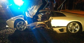 Lamborghini Murcielago zakończyło podróż na drzewie