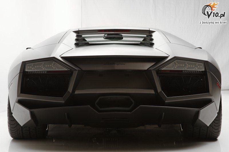 Lamborghini Reventon numer 3