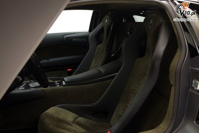 Lamborghini Reventon numer 3