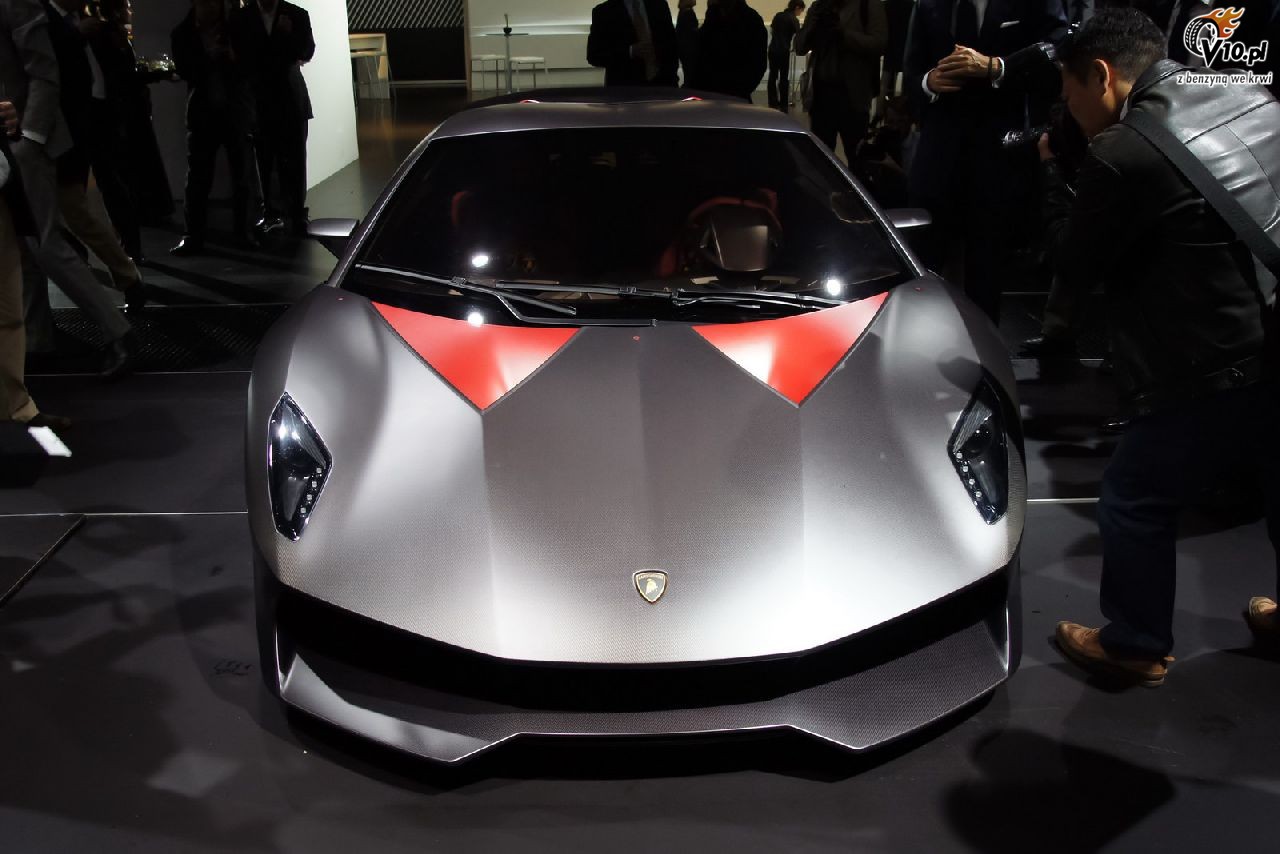 Lamborghini Sesto Elemento