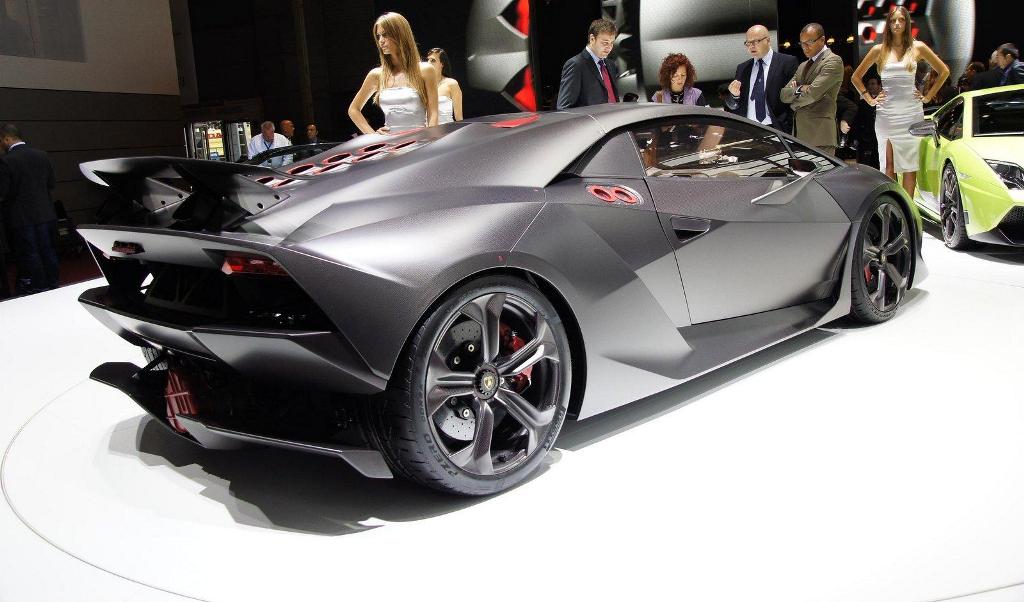 Lamborghini Sesto Elemento