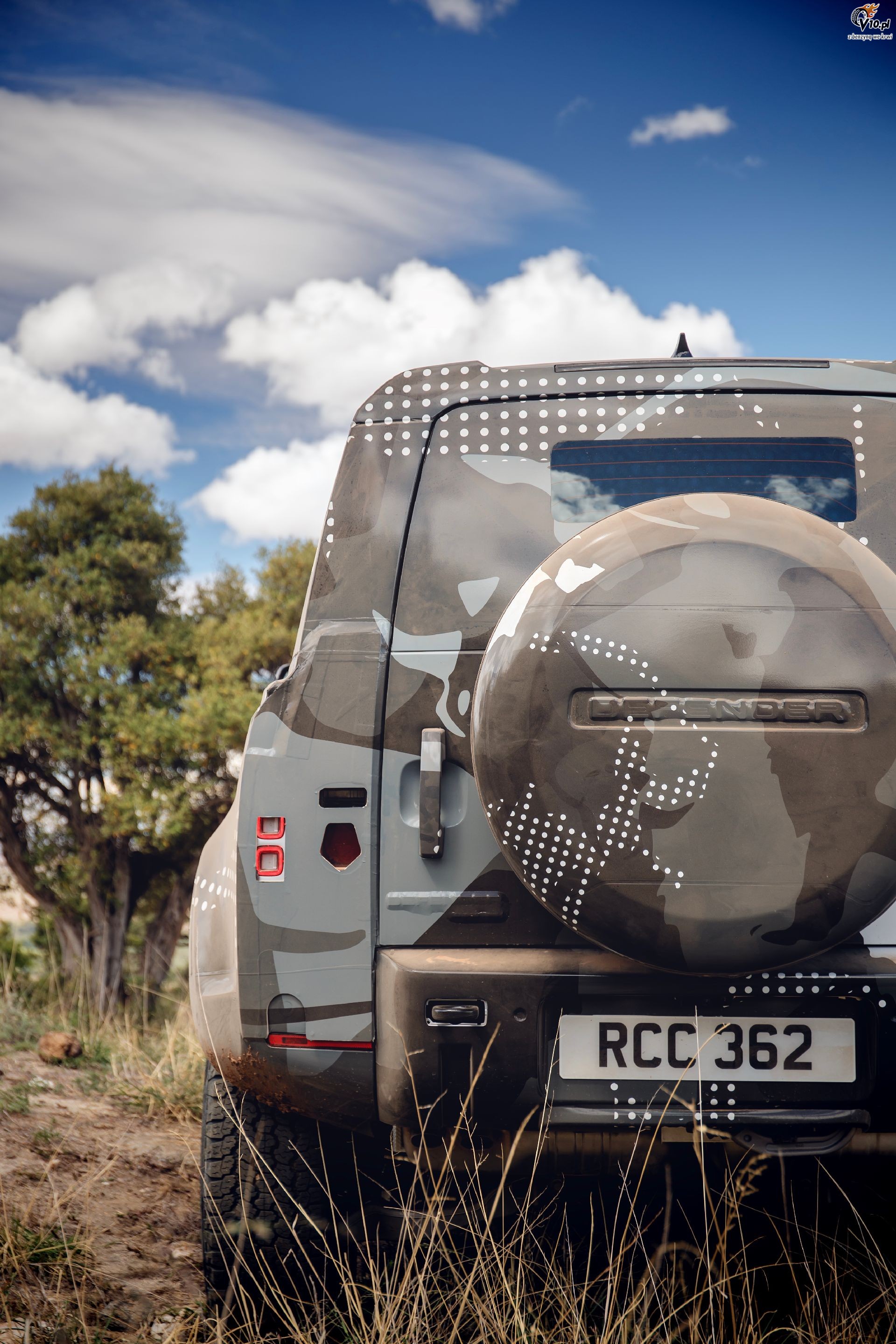 Land Rover Defender