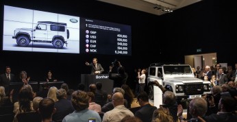 Dwumilionowy Defender został sprzedany za 400 000 funtów