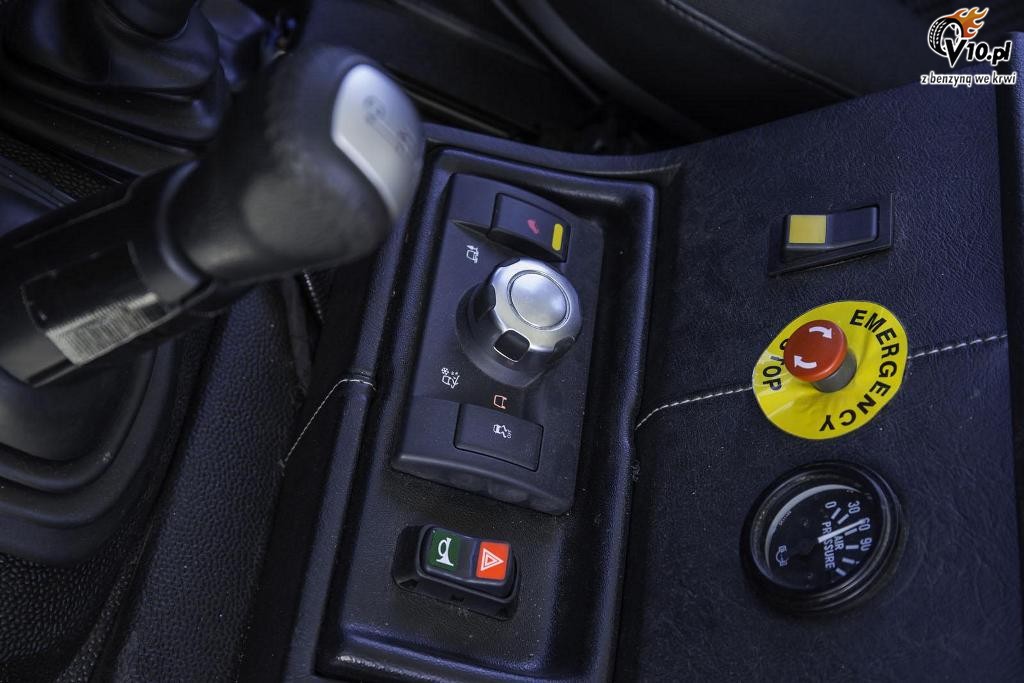 Land Rover Defender Electric