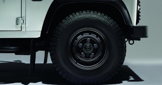 Land Rover Defender Silver Black