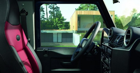 Land Rover Defender Silver Black