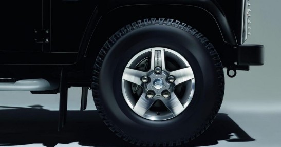 Land Rover Defender Silver Black