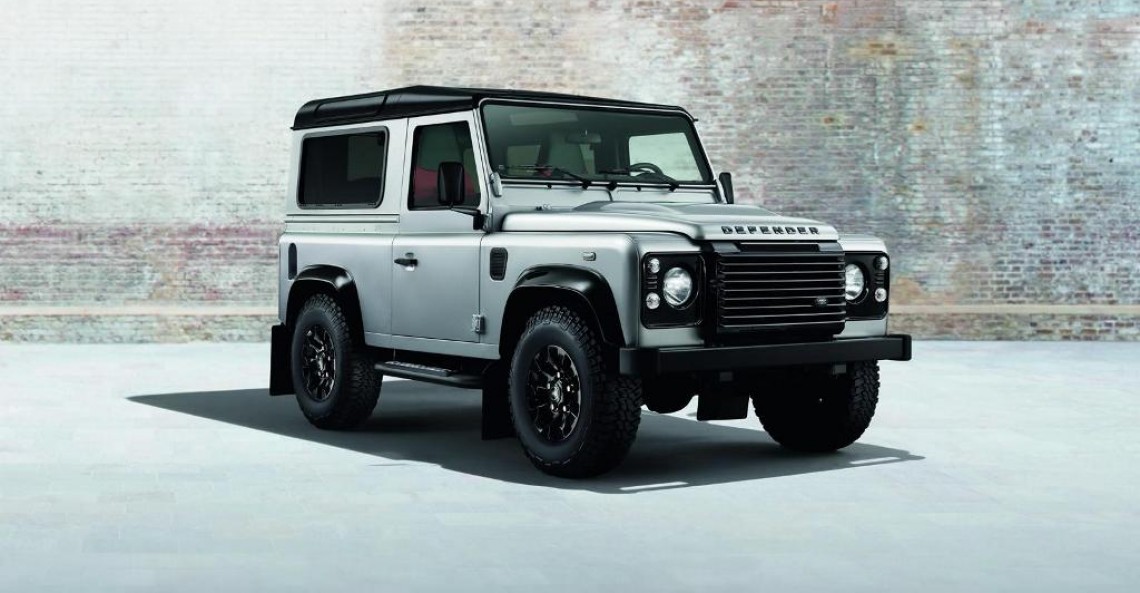 Land Rover Defender Silver Black