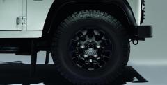 Land Rover Defender Silver Black