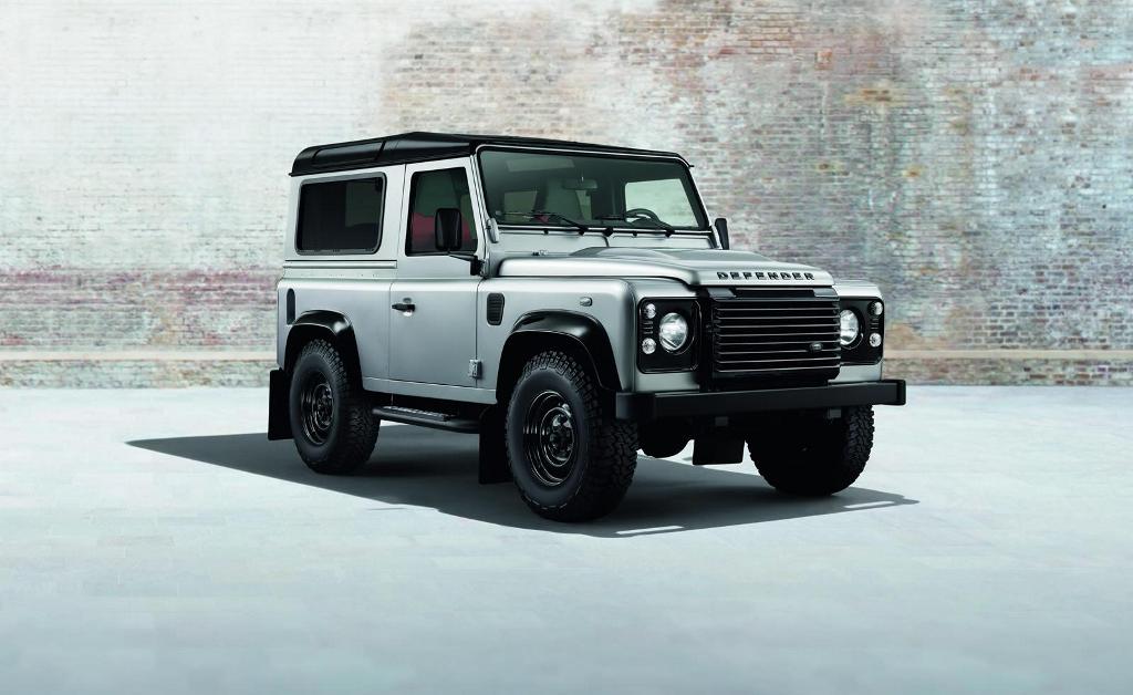 Land Rover Defender Silver Black