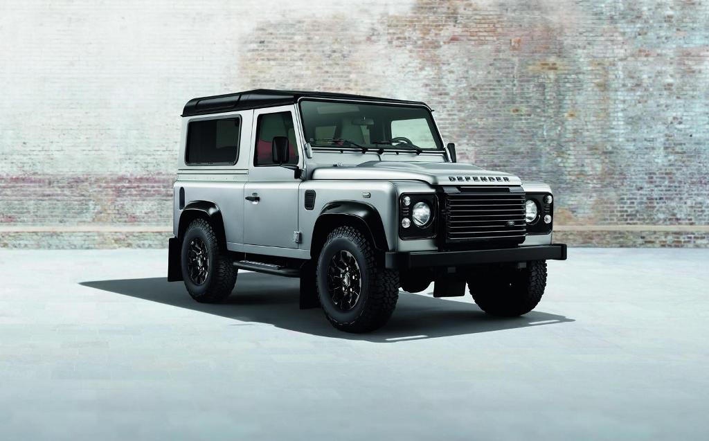 Land Rover Defender Silver Black