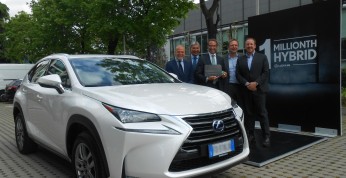 Lexus świętuje sprzedaż miliona hybryd