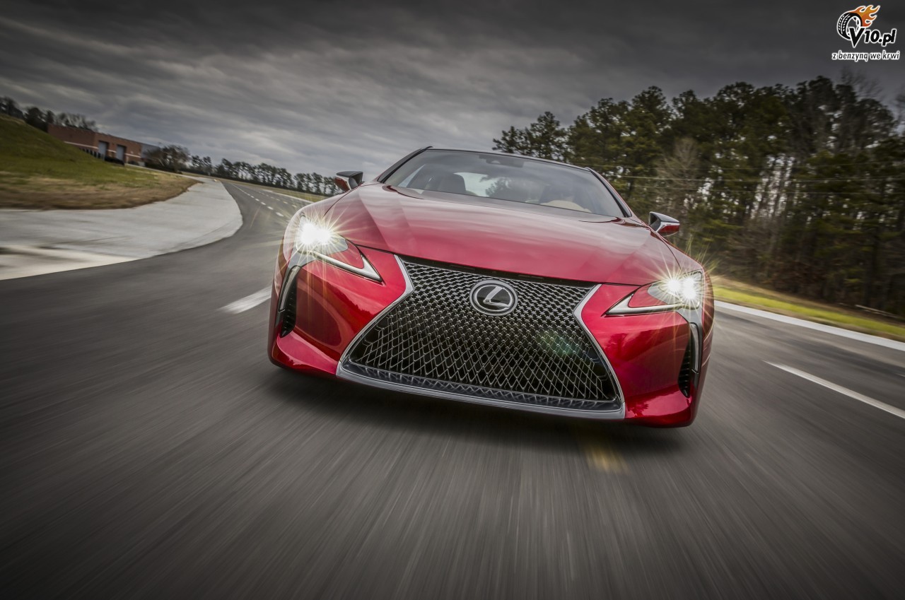 Sportowe coupe Lexusa na przestrzeni lat