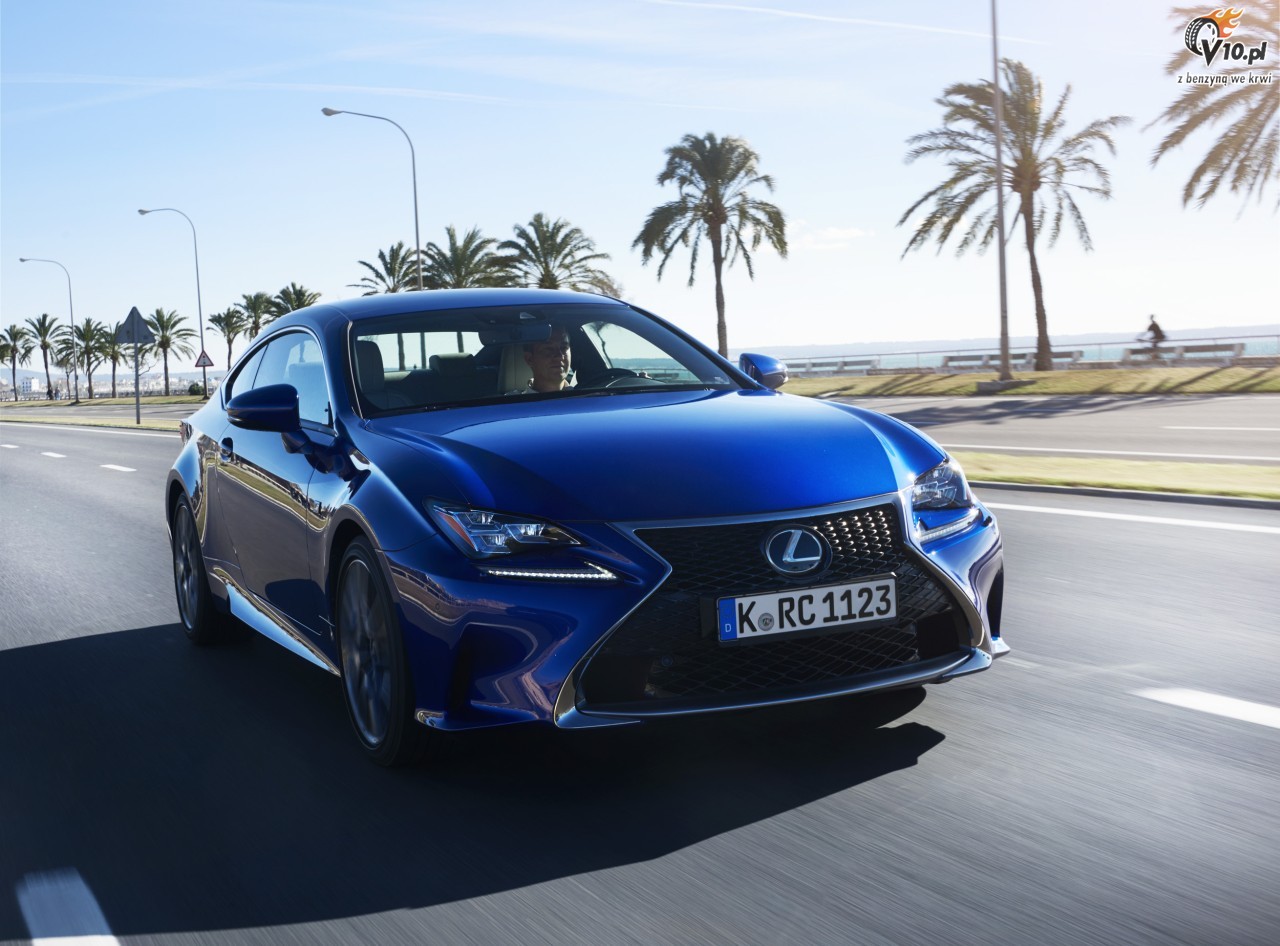 Sportowe coupe Lexusa na przestrzeni lat