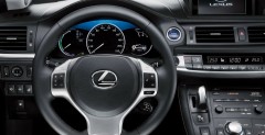 Nowy Lexus CT 200h 2010