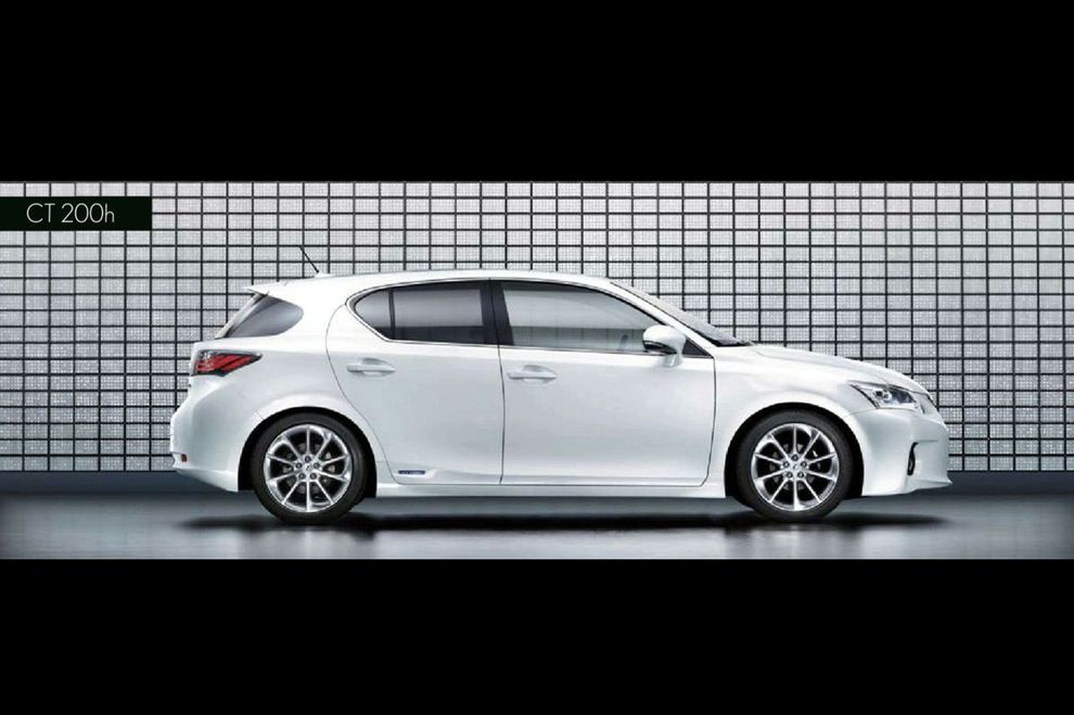 Nowy Lexus CT 200h 2010 - oficjalna broszura