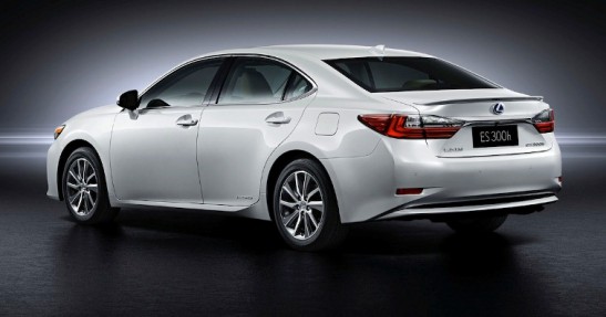 Lexus ES 2015