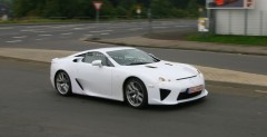 Nowy Lexus LF-A - zdjcie szpiegowskie