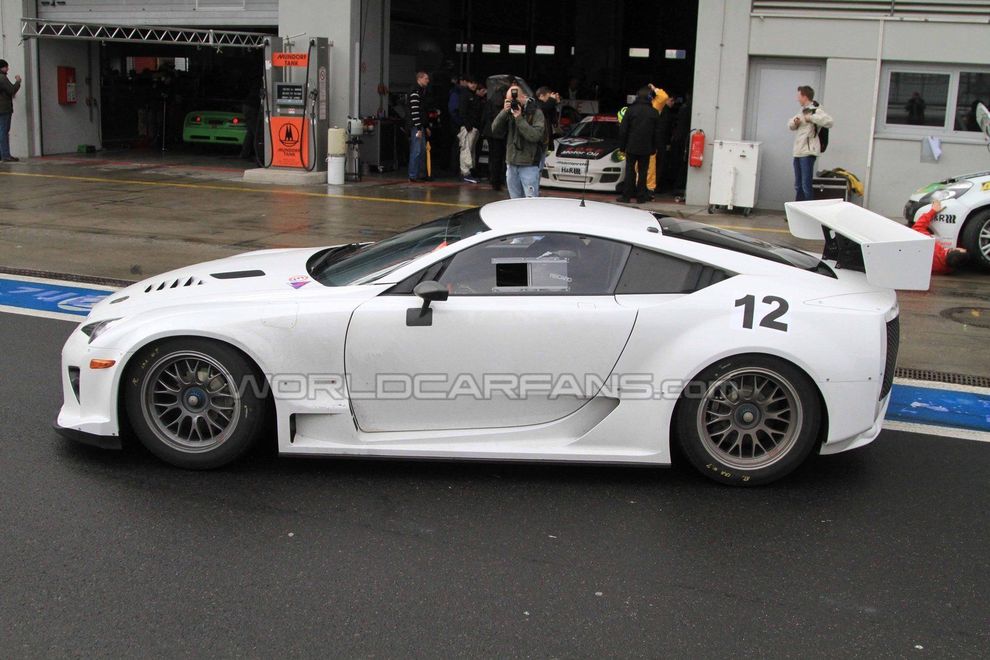 Lexus LFA - wersja wycigowa podczas testw