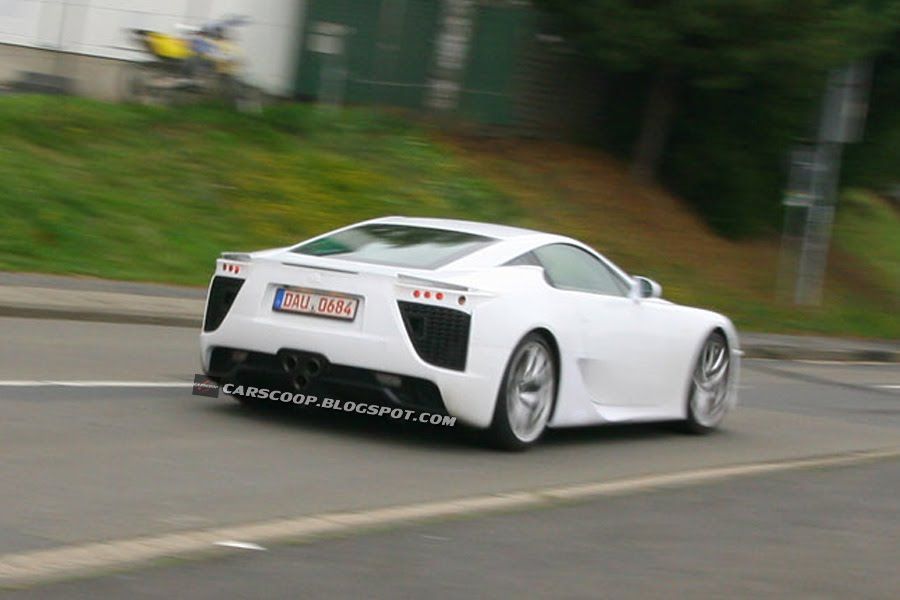 Nowy Lexus LF-A - zdjcie szpiegowskie