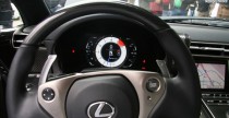 Lexus LF-A przed Los Angeles Auto Show