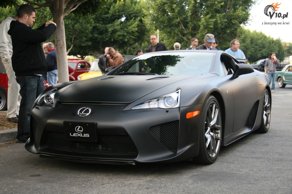 lexus_lfa_przed_los_angeles_auto_show_01.jpg