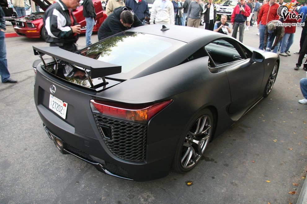 Lexus LF-A przed Los Angeles Auto Show