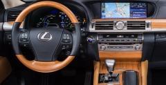 Lexus LS600h