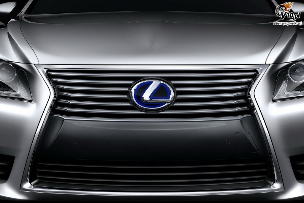 Lexus LS600h