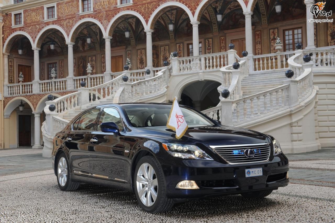 Lexus LS 600 h Landaulet