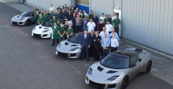 Lotus Evora 400 trafia już do właścicieli