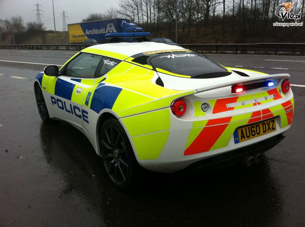 Lotus Evora w policyjnych barwach