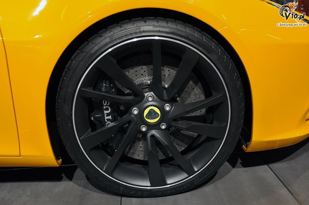 Nowy Lotus Elan Concept - Paris Motor Show 2010