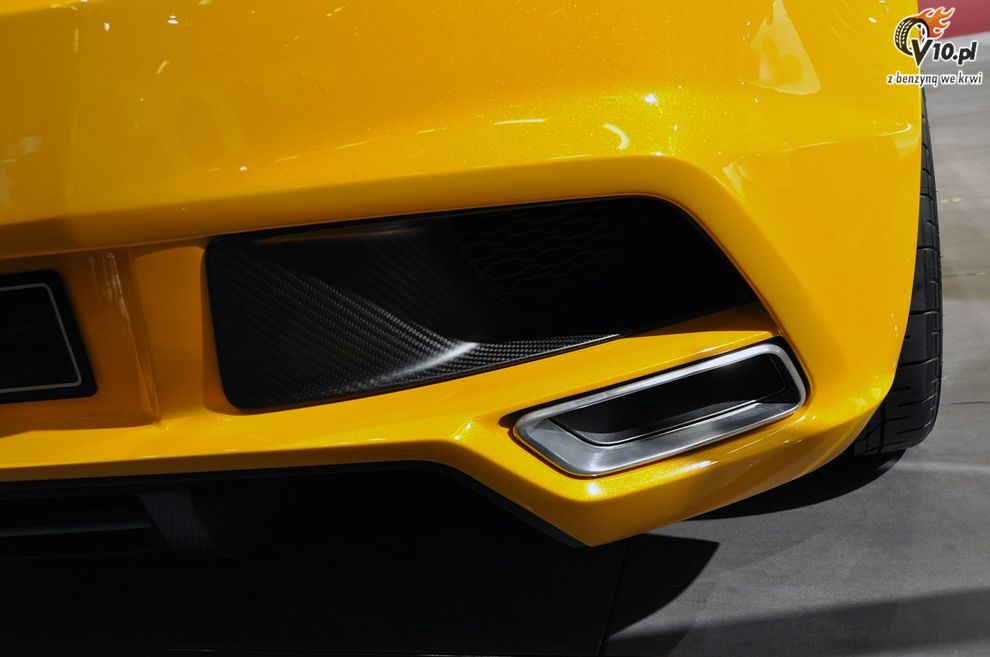 Nowy Lotus Elan Concept - Paris Motor Show 2010