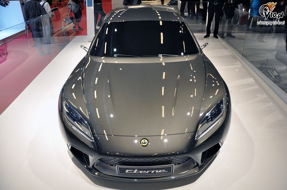 Nowy Lotus Eterne Concept - Paris Motor Show 2010