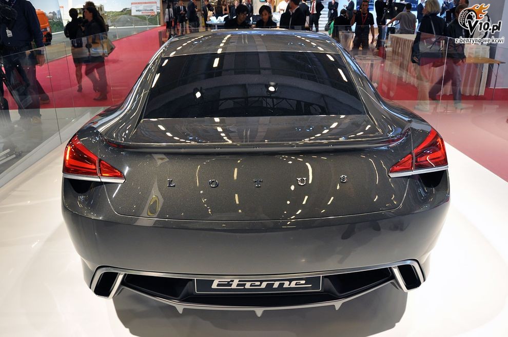 Nowy Lotus Eterne Concept - Paris Motor Show 2010