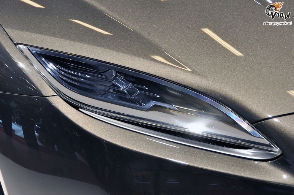 Nowy Lotus Eterne Concept - Paris Motor Show 2010