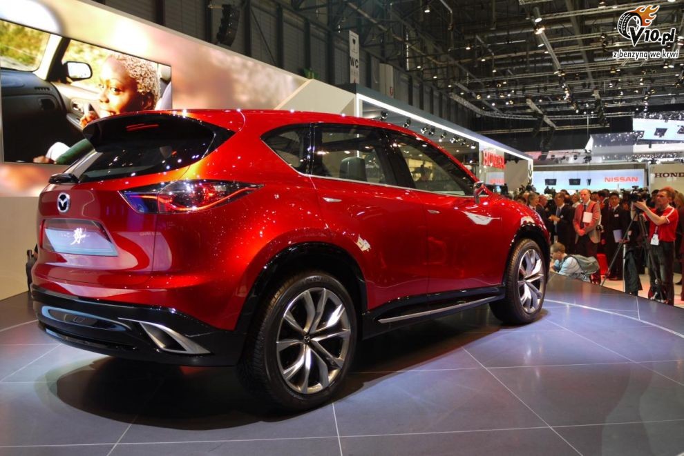 Mazda Minagi Concept na targach w Genewie 2011