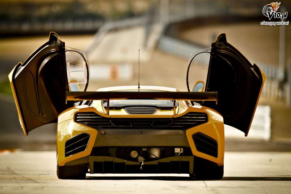 McLaren MP4-12C GT3