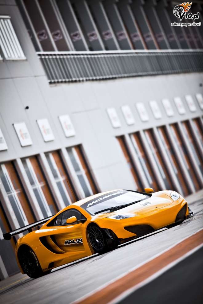 McLaren MP4-12C GT3
