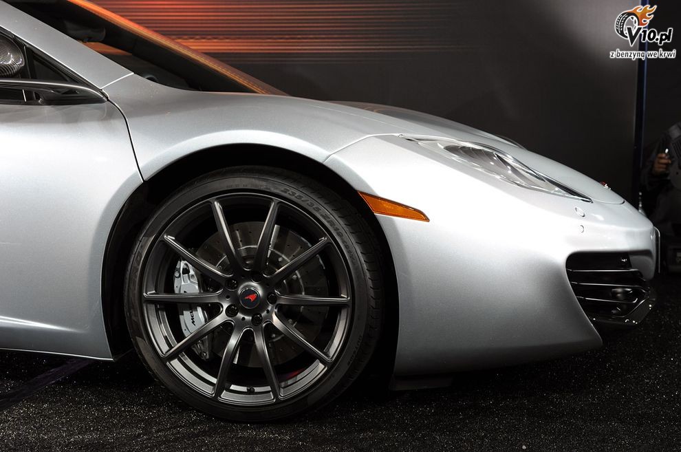 Nowy McLaren MP4-12C w Monterey
