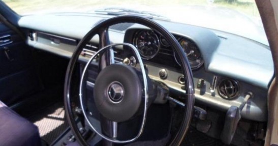 Mercedes 220D Pickup